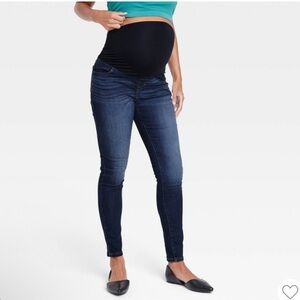 Isabel NWT sz 10 Maternity Jeans  fit dark wash full panel new with tags $32